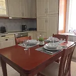 شقة Anastasia's Cozy Retreat *