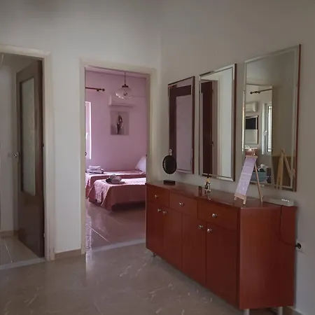 Anastasia's Cozy Retreat Apartament